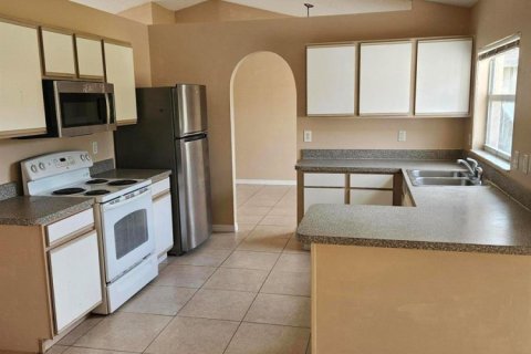 Villa ou maison à vendre à Palm Bay, Floride: 3 chambres, 162.67 m2 № 2275328 - photo 17