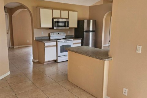 Villa ou maison à vendre à Palm Bay, Floride: 3 chambres, 162.67 m2 № 2275328 - photo 18