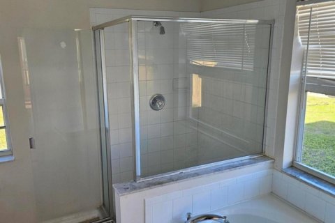 Villa ou maison à vendre à Palm Bay, Floride: 3 chambres, 162.67 m2 № 2275328 - photo 7