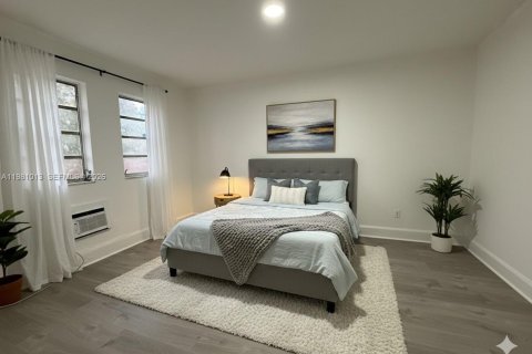 Apartment in Miami, Florida 2 bedrooms, 680.6 sq.m. № 2045566 - photo 3