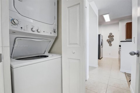 Copropriété à vendre à Fort Lauderdale, Floride: 1 chambre, 70.23 m2 № 1954504 - photo 15