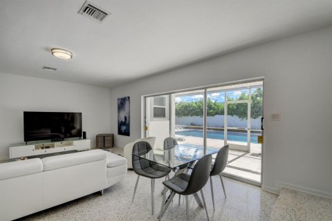 Villa ou maison à vendre à Riviera Beach, Floride: 4 chambres, 168.99 m2 № 2089611 - photo 28