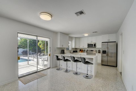 Villa ou maison à vendre à Riviera Beach, Floride: 4 chambres, 168.99 m2 № 2089611 - photo 8