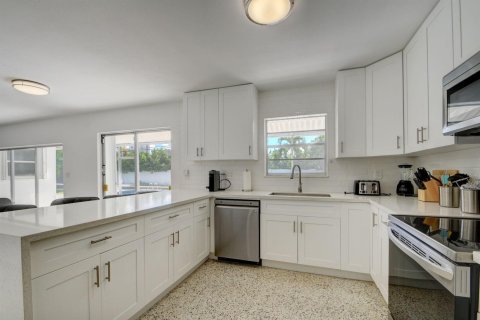 Villa ou maison à vendre à Riviera Beach, Floride: 4 chambres, 168.99 m2 № 2089611 - photo 9