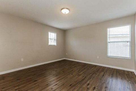 House in Seffner, Florida 3 bedrooms, 200.11 sq.m. № 2220273 - photo 13