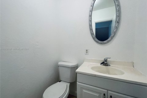 Townhouse in Plantation, Florida 2 bedrooms, 87.14 sq.m. № 2074547 - photo 5