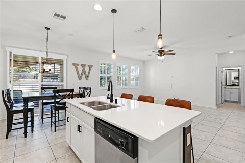 House in Groveland, Florida 5 bedrooms, 235.32 sq.m. № 1906265 - photo 7