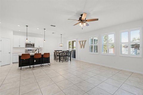 House in Groveland, Florida 5 bedrooms, 235.32 sq.m. № 1906265 - photo 2