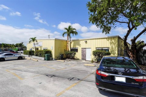 Propiedad comercial en venta en Oakland Park, Florida № 1850910 - foto 5