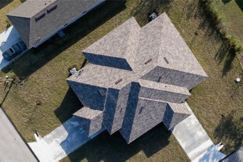 Commercial property in Palm Coast, Florida 3 bedrooms, 220.83 sq.m. № 1555899 - photo 1