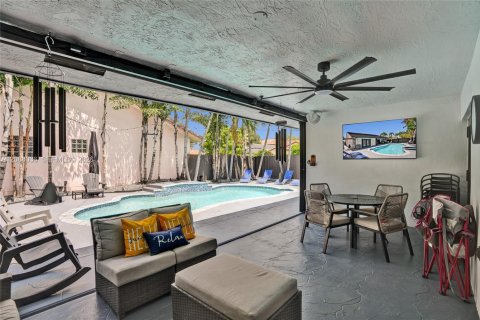 Villa ou maison à vendre à Miami Lakes, Floride: 4 chambres, 180.51 m2 № 2361687 - photo 20