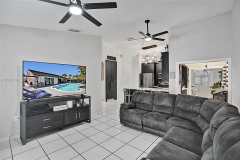 Villa ou maison à vendre à Miami Lakes, Floride: 4 chambres, 180.51 m2 № 2361687 - photo 18
