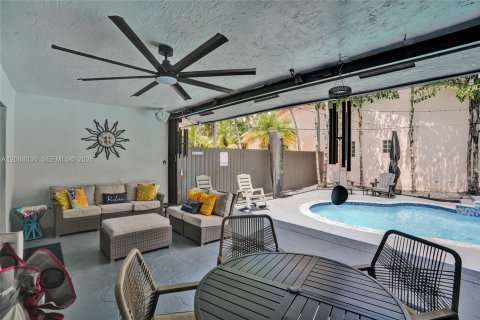 Villa ou maison à vendre à Miami Lakes, Floride: 4 chambres, 180.51 m2 № 2361687 - photo 21