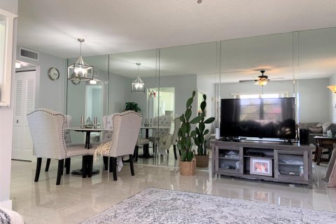 Condo à West Palm Beach, Floride, 1 chambre  № 2077491