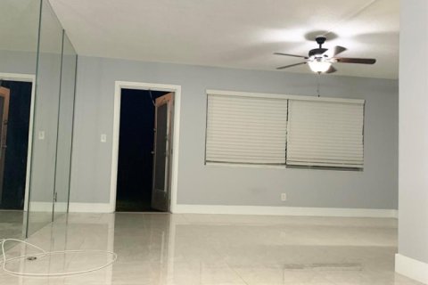 Copropriété à vendre à West Palm Beach, Floride: 1 chambre, 63.55 m2 № 2077491 - photo 4