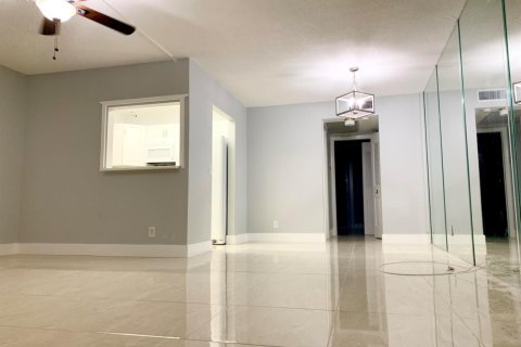 Copropriété à vendre à West Palm Beach, Floride: 1 chambre, 63.55 m2 № 2077491 - photo 10