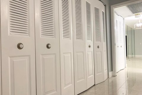Copropriété à vendre à West Palm Beach, Floride: 1 chambre, 63.55 m2 № 2077491 - photo 23
