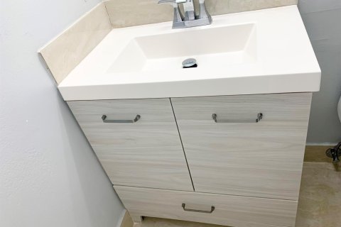 Copropriété à vendre à West Palm Beach, Floride: 1 chambre, 63.55 m2 № 2077491 - photo 17