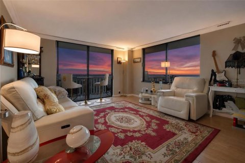 Condo in Orlando, Florida, 2 bedrooms № 2221905 - photo 10