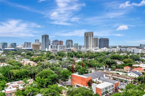 Condo in Orlando, Florida, 2 bedrooms № 2221905 - photo 28
