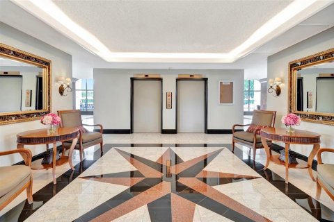 Condo in Orlando, Florida, 2 bedrooms № 2221905 - photo 22