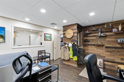 Propiedad comercial en alquiler en Longwood, Florida, 464.51 m2 № 1686464 - foto 12