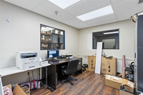 Propiedad comercial en alquiler en Longwood, Florida, 464.51 m2 № 1686464 - foto 16