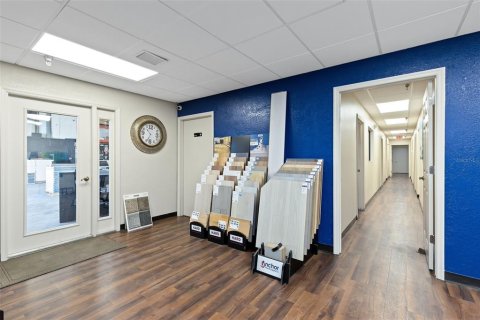 Propiedad comercial en alquiler en Longwood, Florida, 464.51 m2 № 1686464 - foto 19