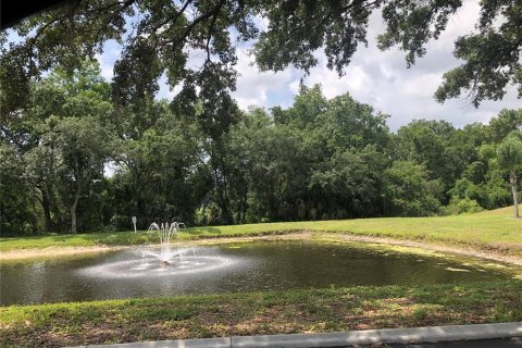 Condo in New Port Richey, Florida, 2 bedrooms № 2266697 - photo 22