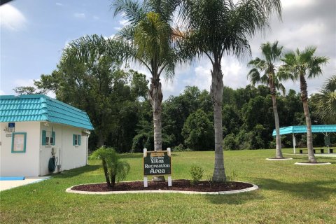Condo in New Port Richey, Florida, 2 bedrooms № 2266697 - photo 21