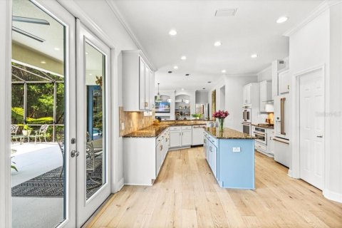 Villa ou maison à vendre à Brandon, Floride: 5 chambres, 370.68 m2 № 1880623 - photo 14