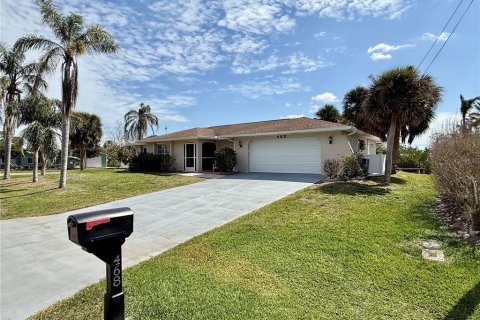 House in Nokomis, Florida 3 bedrooms, 172.52 sq.m. № 1513937 - photo 1