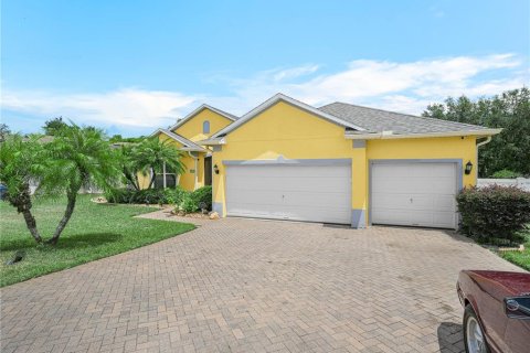House in Lake Wales, Florida 4 bedrooms, 239.59 sq.m. № 1735567 - photo 3
