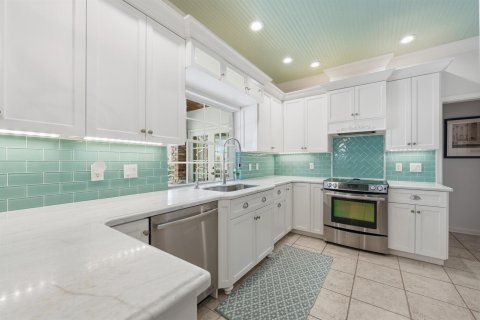 House in Palm Beach Gardens, Florida 4 bedrooms, 312.71 sq.m. № 2401266 - photo 16