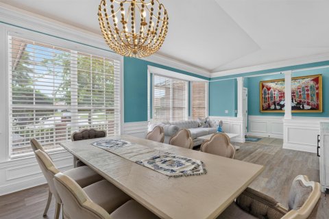 House in Palm Beach Gardens, Florida 4 bedrooms, 312.71 sq.m. № 2401266 - photo 14