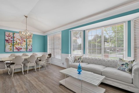 House in Palm Beach Gardens, Florida 4 bedrooms, 312.71 sq.m. № 2401266 - photo 11