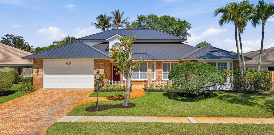 House in Palm Beach Gardens, Florida 4 bedrooms, 312.71 sq.m. № 2401266