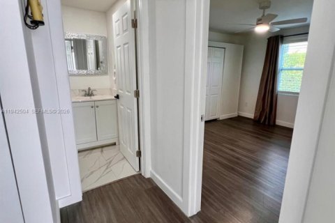 Appartement à louer à Dania Beach, Floride: 2 chambres, 81.1 m2 № 1999161 - photo 7