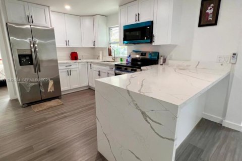 Appartement à louer à Dania Beach, Floride: 2 chambres, 81.1 m2 № 1999161 - photo 5