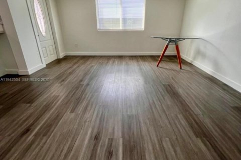 Appartement à louer à Dania Beach, Floride: 2 chambres, 81.1 m2 № 1999161 - photo 4
