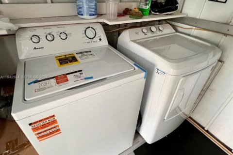 Appartement à louer à Dania Beach, Floride: 2 chambres, 81.1 m2 № 1999161 - photo 16