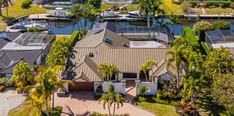 Villa ou maison à Fort Myers, Floride 3 chambres, 261.33 m2 № 2206813