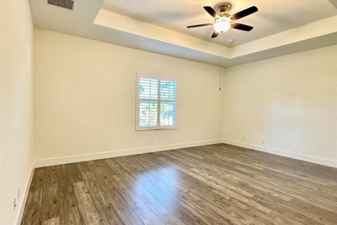 House in Port St. Lucie, Florida 4 bedrooms, 179.49 sq.m. № 2245457 - photo 17