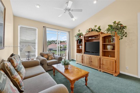 Touwnhouse à vendre à Port St. Lucie, Floride: 3 chambres, 173.36 m2 № 2022599 - photo 10