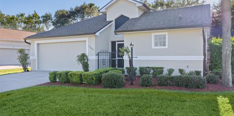 Villa ou maison à Summerfield, Floride 3 chambres, 161.09 m2 № 2203919