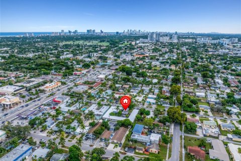 Propiedad comercial en venta en Hollywood, Florida № 1973421 - foto 14