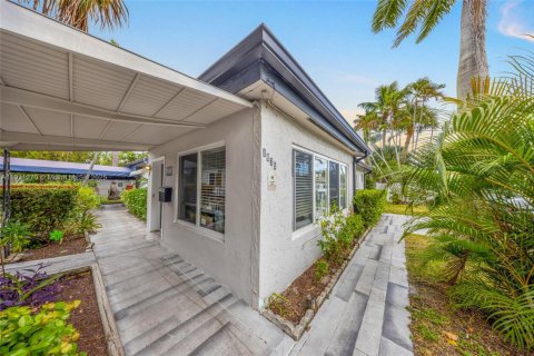 Propiedad comercial en venta en Hollywood, Florida № 1973421 - foto 2