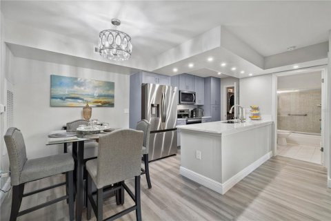 Condo in Kissimmee, Florida, 2 bedrooms  № 2224908 - photo 21