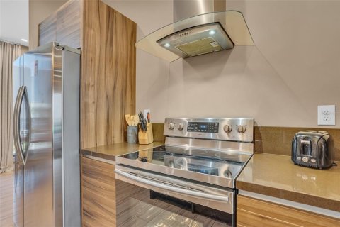 Touwnhouse à vendre à Kissimmee, Floride: 4 chambres, 218.88 m2 № 1518296 - photo 5