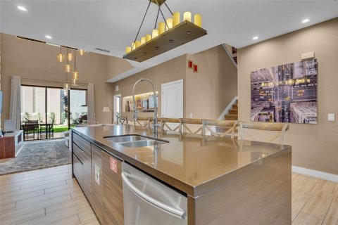 Touwnhouse à vendre à Kissimmee, Floride: 4 chambres, 218.88 m2 № 1518296 - photo 3